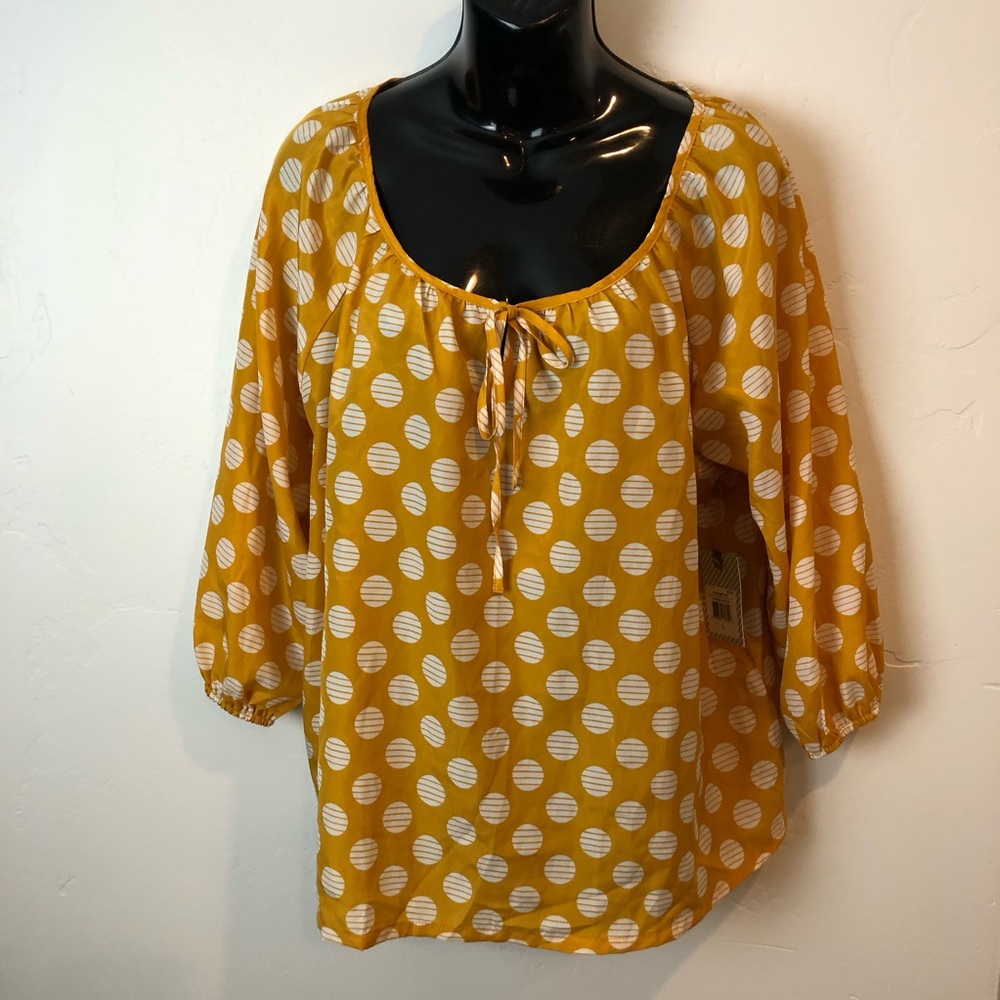Modbe NWT Yellow Polka Dot Blouse with Scoop Neck and 3/4 Sleeves large